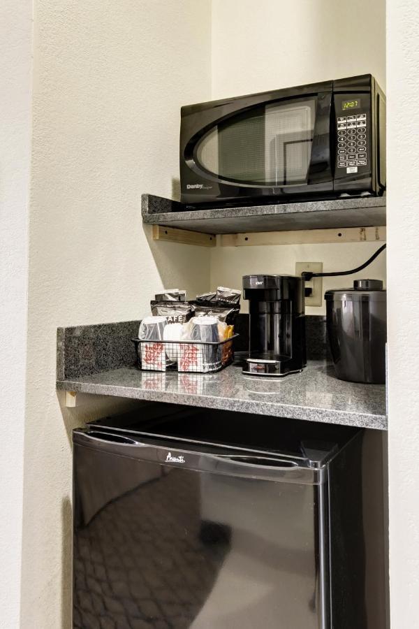 Holiday Inn Express And Suites Sikeston By Ihg Εξωτερικό φωτογραφία